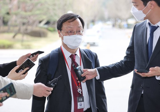 2021년 고위공직자범죄수사처 인사위원 시절의 김영종 포스코홀딩스 법무팀장. 연합뉴스