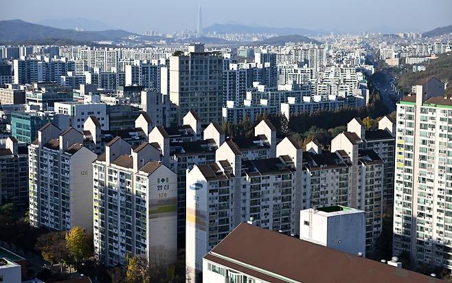 13일 오후 경기도 성남시 분당구의 한 아파트 단지. 성남시=이상섭 기자