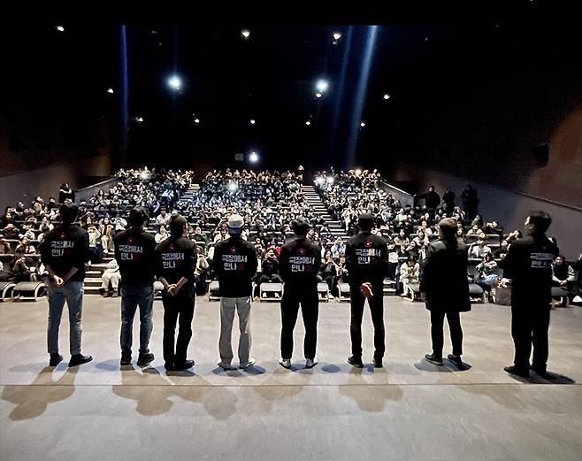 '서울의 봄' 팀은 지난 달 17일 광주 지역에서 무대인사를 하며 뜻깊은 시간을 가졌다. 사진제공=플러스엠엔터인먼트