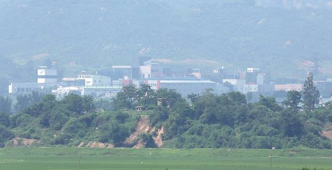 경기도 파주시 판문점 3초소에서 바라본 북한의 개성공단. 사진=공동취재단