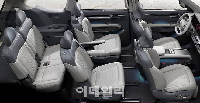 기아 EV9 시트에 탑재된 ‘프리미엄 릴렉션’ 기술.(사진=현대트랜시스)