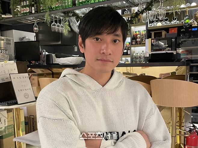 16일 서울 한남동 한 카페에서 만난 김요한. 정다워기자