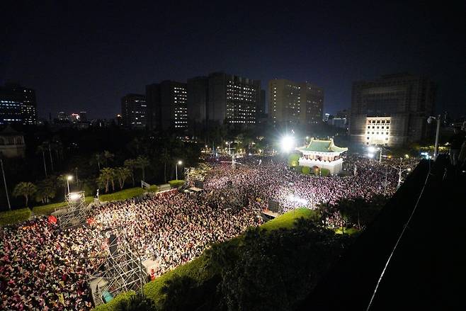 민진당은 11일 대만 타이베이시 카이거란대로에서 열린 유세에 지지자 15만 명이 운집했다고 밝혔다. 라이칭더 페이스북 캡처