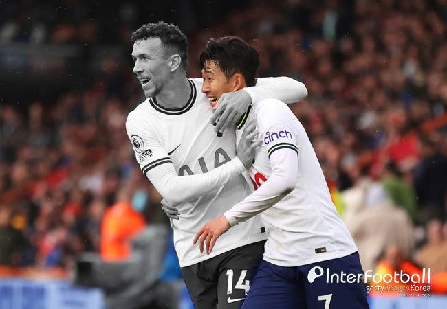 이반 페리시치가 토트넘 훗스퍼와 작별했다. 고향 클럽 하이두크 스플리트로 임대가 결정됐다. 남은 시즌 페리시치는 재활에 집중하며 그라운드 복귀를 노린다.[사진=인터풋볼 DB]