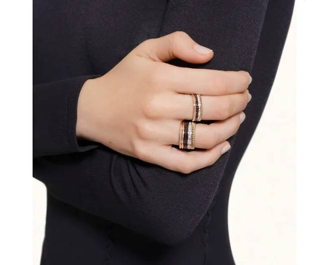 신혼부부 사이에서 결혼 반지로 유명한 ‘콰트로 클래식 스몰 링’과 ‘콰트로 클래식 라지 링’[사진=부쉐론 제품 페이지 캡처]