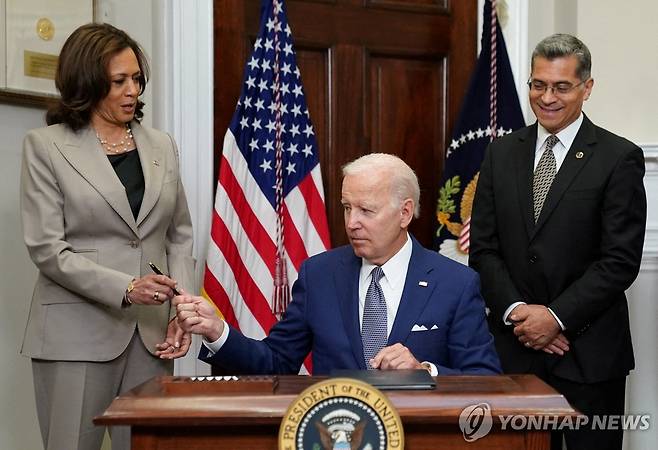 조 바이든 미국 대통령과 카멀라 해리스 부통령 [로이터 연합뉴스 자료 사진. 재판매 및 DB 금지]