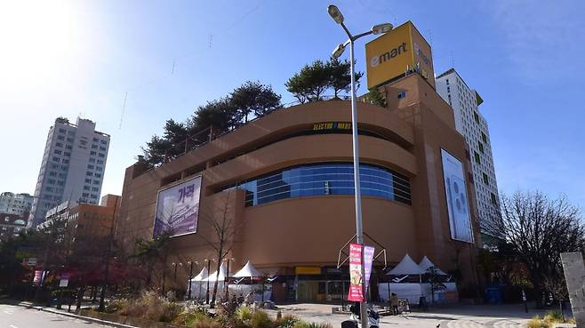 이마트 명일점. /네이버지도 캡처