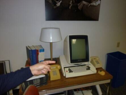 캘리포니아주 제록스팰로알토연구소에 있는 개인용 컴퓨터 모델의 효시인 ‘알토’. 팰로알토/구본권 기자