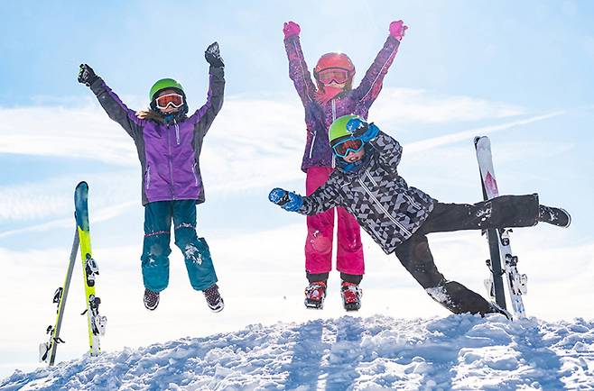 휘닉스 파크가 '제2회 어린이 스키대회'를 개최한다.