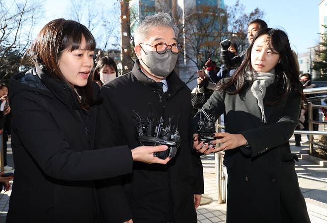 자본시장법 위반 혐의를 받는 장하원 디스커버리자산운용 대표(사진=연합뉴스)