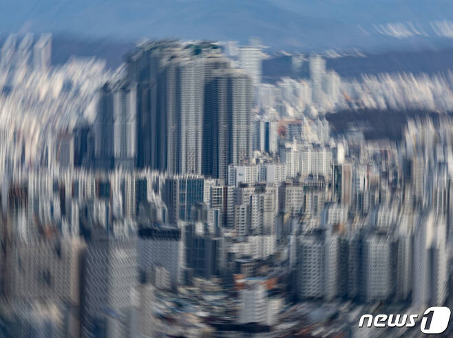 서울 남산에서 바라본 아파트 단지 모습. 2024.1.19/뉴스1 ⓒ News1 이재명 기자