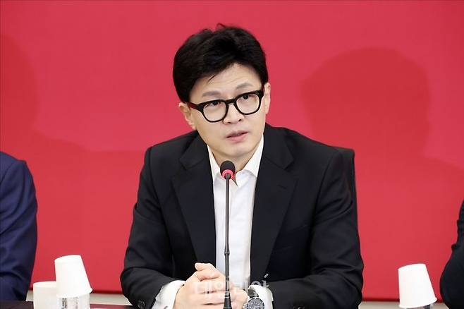 한동훈 국민의힘 비상대책위원장이 29일 오전 서울 여의도 국민의힘 중앙당사에서 열린 비상대책위원회의에서 모두발언을 하고 있다. ⓒ데일리안 홍금표 기자