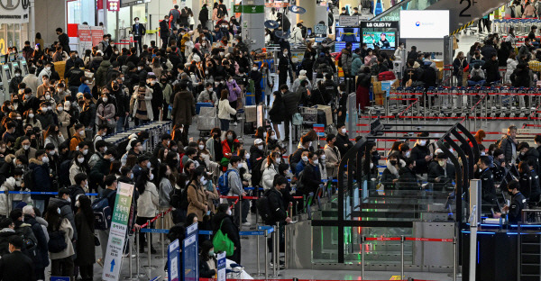 김해공항 국제선 청사 모습. 사진은 기사 내용과 관련이 없음. 국제신문DB