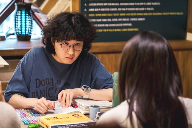 왓챠 ‘미나씨, 또 프사 바뀌었네요?’