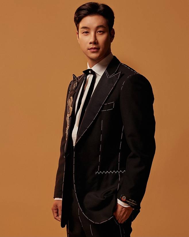 KBS2 드라마 ‘우아한 제국’에서 장기윤 역을 연기한 배우 이시강. 사진 에이코닉