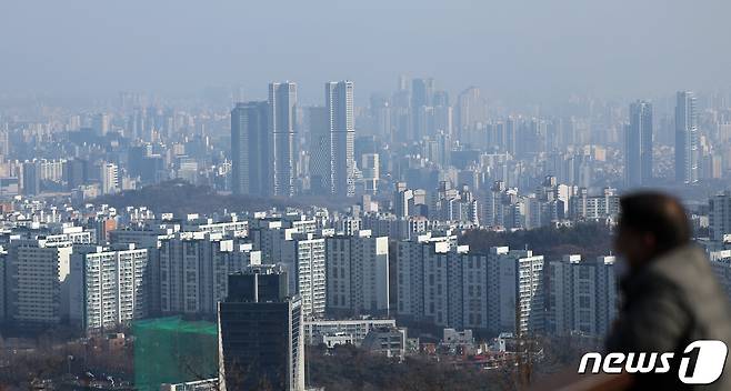 서울 남산에서 바라본 아파트 단지 모습. 2024.1.30/뉴스1 ⓒ News1 김명섭 기자