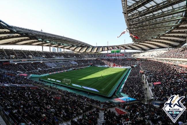 소속팀 없이 배회하던 제시 린가드가 FC서울과 깜짝 연결됐다. 구체적인 계약 조건까지 공개되면서 K리그 입성 가능성이 더욱 탄력을 받고 있다.[사진=한국프로축구연맹]