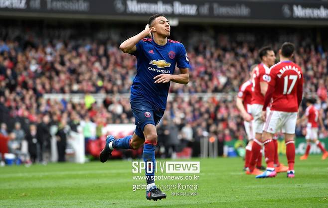 ▲ 영국 매체 ‘스카이스포츠’는 2일(한국시간) “제시 린가드가 FC서울 이적을 눈앞에 뒀다. 계약 기간은 2년이며 1년 추가 옵션이 있다. 또한 이미 린가드의 이적은 구두로 합의됐으며, 며칠 안에 한국에 갈 것이다. 계약은 한국에서 완료할 예정”이라 전했다. 또한 매체에 따르면 린가드는 튀르키예와 사우디아라비아 팀의 관심을 받은 것으로 알려졌다. 하지만 린가드 본인이 FC서울 이적을 선택하며 한국행을 앞두고 있다.