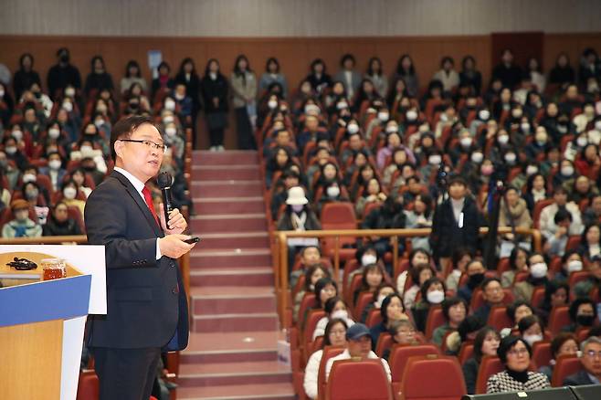 시정 운영방향 발표하는 홍남표 창원시장 [창원시 제공. 재판매 및 DB 금지]