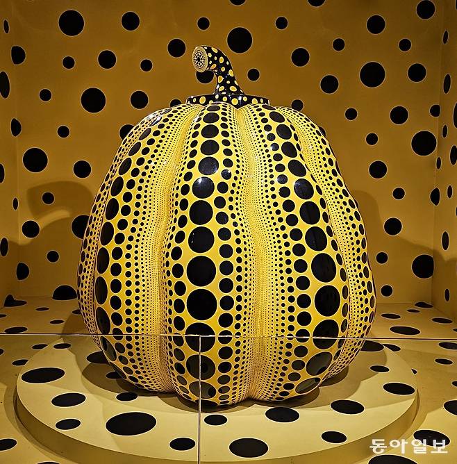 본태박물관에서는 우리 전통 공예 뿐 아니라 현대미술의 거장 구사마 야요이 전시도 열리고 있다. 서귀포=김선미 기자