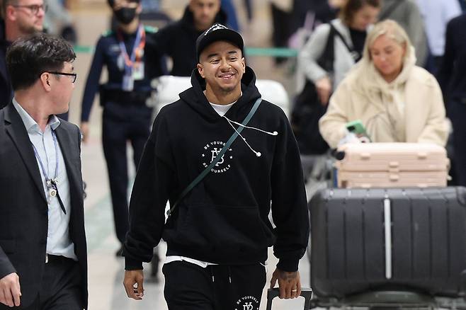 전 맨체스터 유나이티드 공격수이자 잉글랜드 대표팀 윙어였던 제시 린가드가 5일 오후 인천국제공항 2터미널을 통해 입국하고 있다. /뉴스1