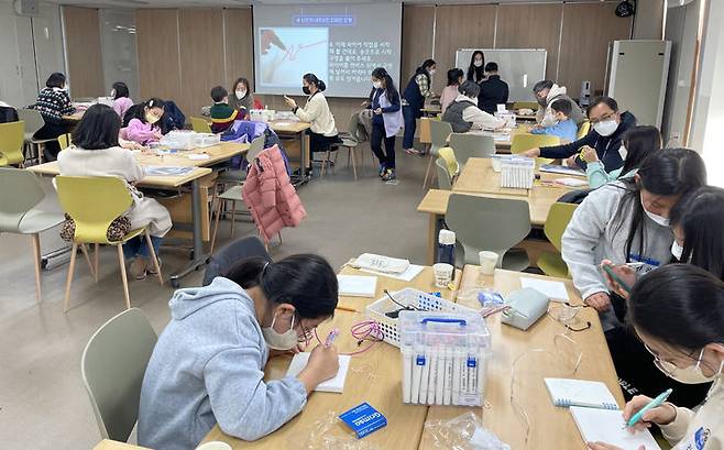 [광주=뉴시스] 국립광주과학관 '2024 겨울방학-과학관과 박물관 이야기' 특별 교육 프로그램 운영. (사진=국립광주과학관 제공). 2024.02.05. photo@newsis.com *재판매 및 DB 금지