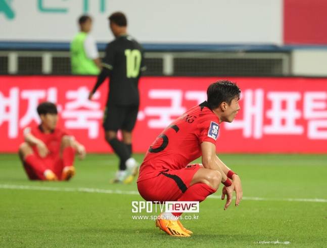 ▲ 유럽축구 이적시장 전문가 파브리지오 로마노는 6일(한국시간) "튀르키예 알라냐스포르가 황의조 임대와 관련해 노팅엄과 협상에 합의했다"며 "기간은 이번 시즌이 끝날 때까지 유효하며 완전 이적 옵션은 포함하지 않았다"고 전했다. ⓒ곽혜미 기자