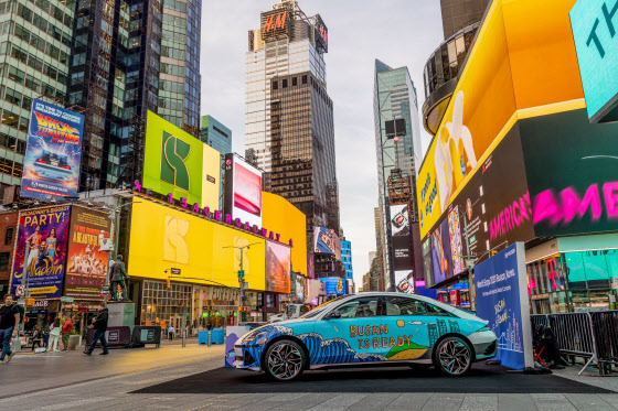 뉴욕 타임스 스퀘어의 주요 랜드마크로 꼽히는 더피 광장(Duffy Square) (사진=연합뉴스)