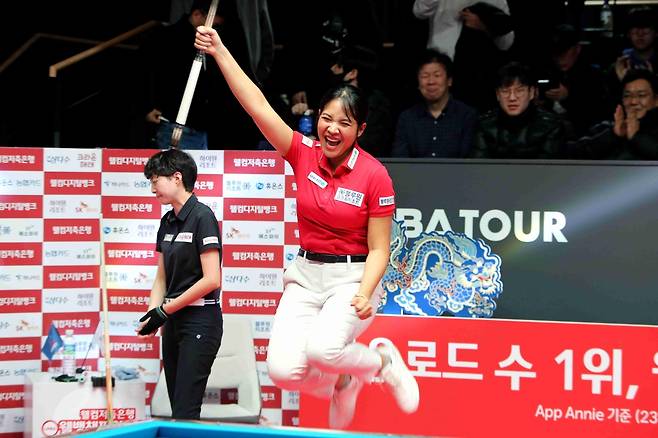 스롱 피아비의 우승 세리머니 [PBA 제공. 재판매 및 DB 금지]