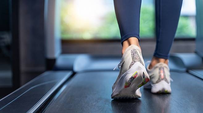 10분동안 자전거 타기, 줄넘기 등 유산소 운동을 통해 적당한 운동량으로 열량을 방출해준다면 빠른 시간 내에 성공적인 체중 감량이 예상된다. 사진은 기사 내용과는 무관. /사진=이미지투데이