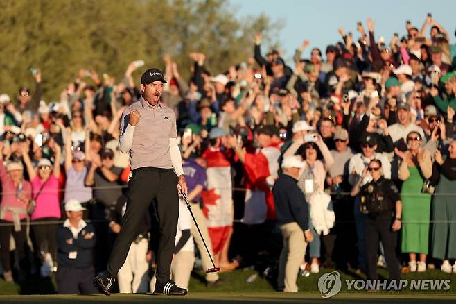 18번 홀에서 호프먼과 동타를 만든 테일러 [게티이미지/AFP=연합뉴스]