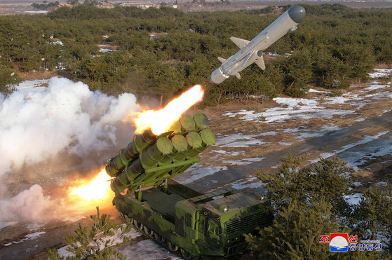 North Korea test-fires a new surface-to-sea "Padasuri-6" missile on Wednesday, supervised by the regime’s leader Kim Jong-un, in a photo carried by its official Korean Central News Agency (KCNA) Thursday. [YONHAP]