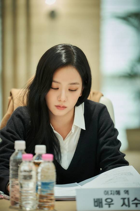 지수는 영화 '전지적 독자 시점'에 이지혜 역으로 출연한다. /롯데엔터테인먼트