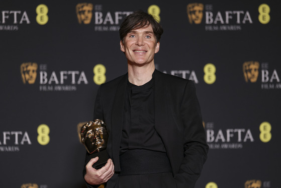 영화 '오펜하이머' 킬리언 머피가 2024 제77회 영국 아카데미시상식(BAFTA)에서 남우주연상을 수상했다. 〈사진=AP·연합뉴스〉