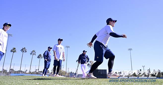 16일(한국시간) 미국 애리조나주 투산에서 펼쳐진 NC 다이노스의 스프링캠프, 손아섭이 주루훈련을 하고 있다. 투산(미국 애리조나)=허상욱 기자wook@sportschosun.com/2024.02.16/