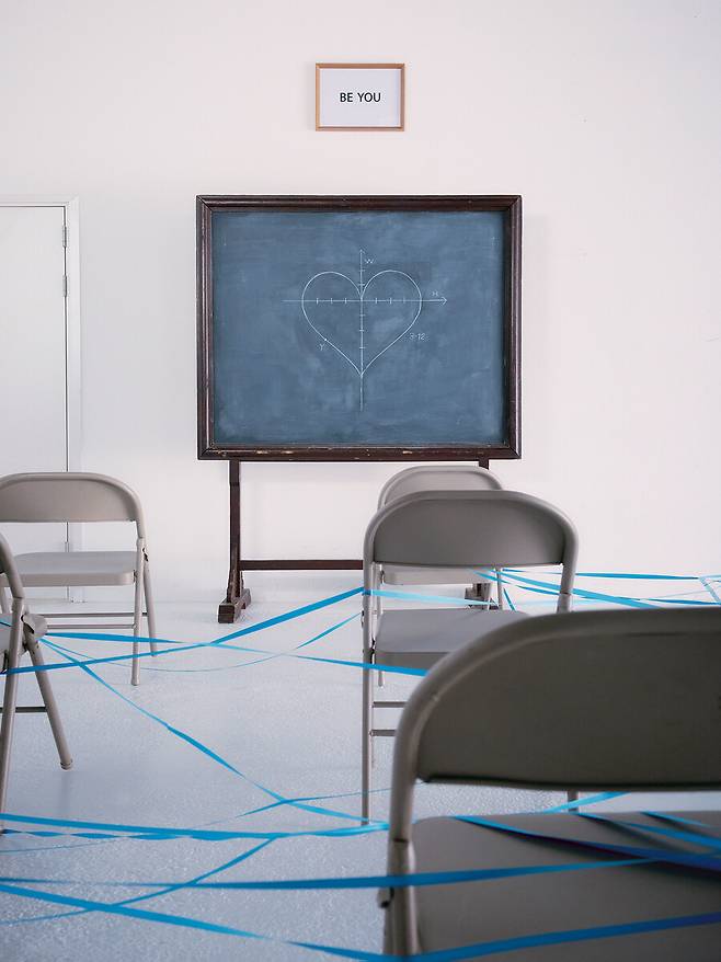 ▲ 웬디 두 번째 미니앨범 '위시 유 헬' 이미지. 제공| SM엔터테인먼트