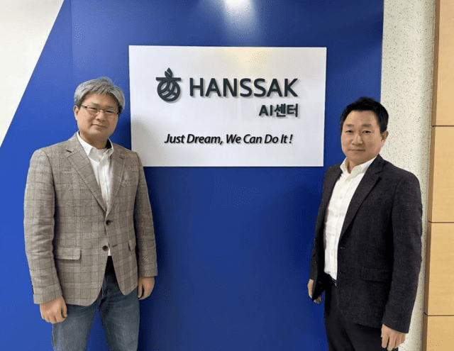 한싹 AI 융합연구센터 이중협 센터장(오른쪽)과 사업팀 장동원 박사. (사진=한싹)