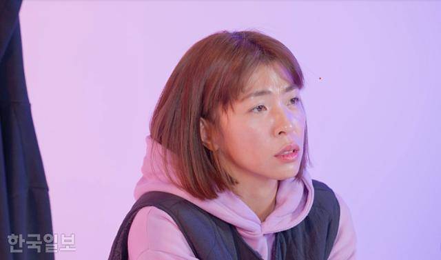 김주현 현대해상 고객센터 소속 상담원이 지난달 3일 서울 중구 한국일보 스튜디오에서 인터뷰하고 있다. 이현주 기자