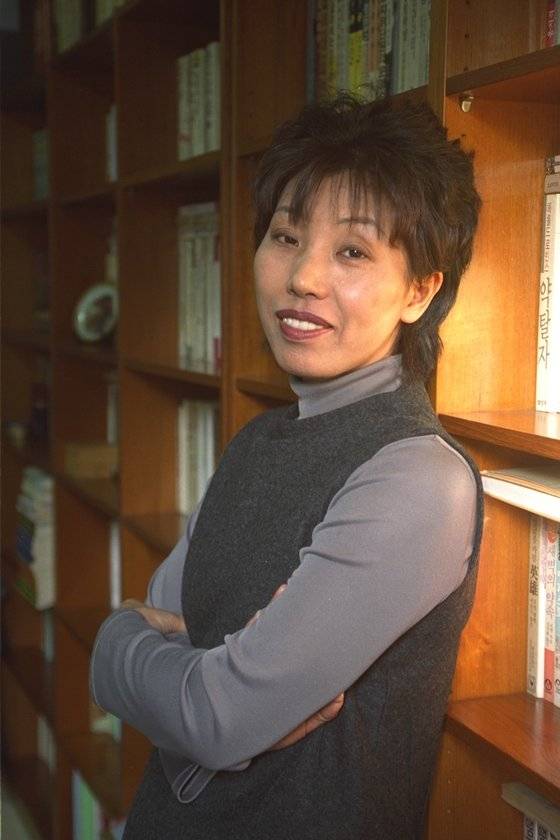 소설가 양귀자. 1998년 장편 『모순』을 썼다. 중앙포토