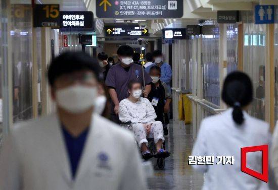 19일 서울 시내 한 대학병원 모습. 사진=김현민 기자 kimhyun81@