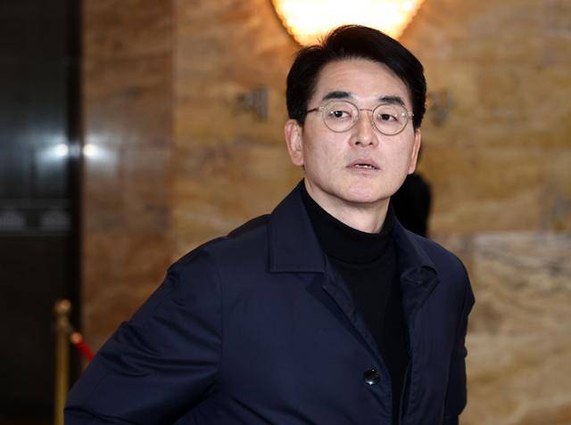 박용진 더불어민주당 의원이 22일 서울 여의도 국회에서 공관위 의정평가 관련 입장을 밝히고 있다. 뉴스1