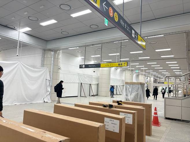 마무리 공사가 진행 중인 GTX-A 수서역. 수서역 환승통로 공사가 완료되면 3분 내로 수인분당선과 3호선까지 환승할 수 있다.ⓒ데일리안 임정희 기자