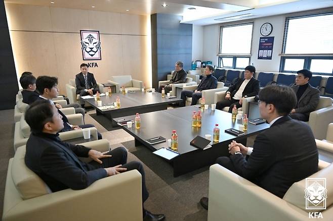 대한축구협회 전력강화위원회 첫 회의 장면 |  대한축구협회 제공