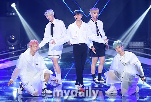 그룹 배너. / 마이데일리