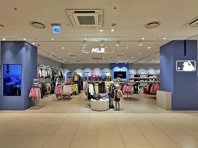 롯데프리미엄아울렛 파주점 MLB 키즈 매장 전경.[사진제공=롯데쇼핑]