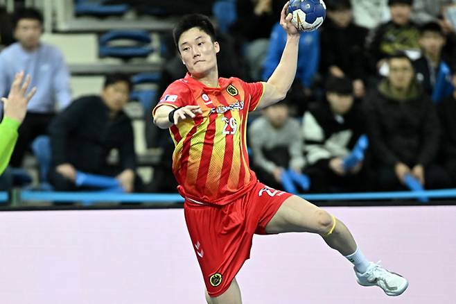 신한 SOL페이 23-24 핸드볼 H리그 남자부 상무피닉스의 권성혁, 사진 제공=한국핸드볼연맹