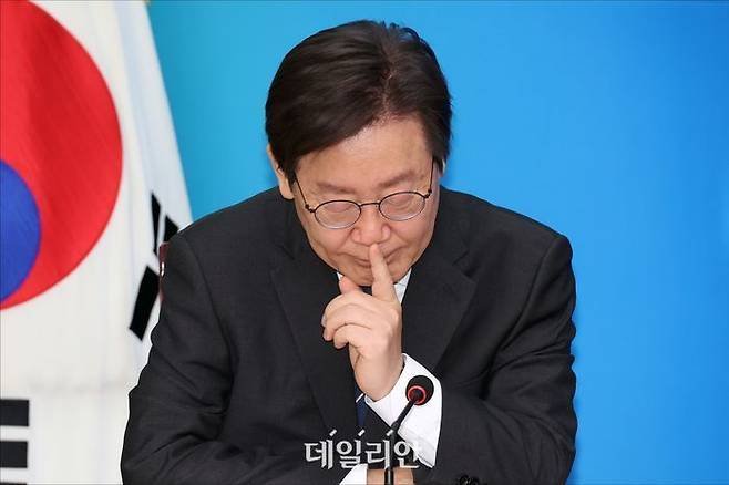 이재명 더불어민주당 대표가 지난달 22일 오전 서울 여의도 국회에서 열린 더불어민주당 9차 인재영입식에서 생각에 잠겨 있다. ⓒ데일리안 홍금표 기자