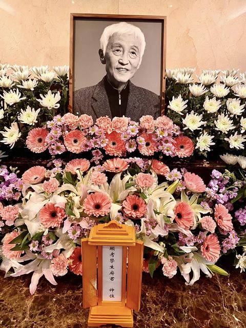 60년 넘게 무대를 지켜온 연극배우 오현경 씨가 세상을 떠났다. /배우 오지혜 페이스북 갈무리