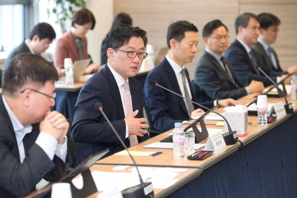 국가과학기술자문회의 제57회 운영위원회 - 류광준 과학기술정보통신부 과학기술혁신본부장이 29일 오전 서울 종로구 광화문교보빌딩 국가과학기술자문회의 대회의실에서 ‘국가과학기술자문회의 제57회 운영위원회’를 주재하고 있다. 연합뉴스