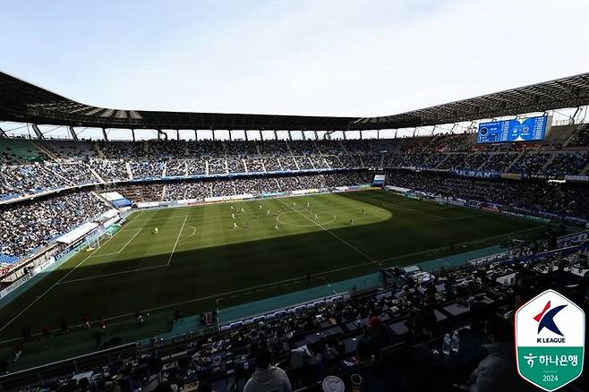 1일 울산 HD와 포항 스틸러스 경기가 펼쳐진 울산문수축구경기장 전경